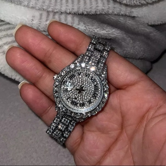 Iced Out Quartz Watch - Picture 2 of 4